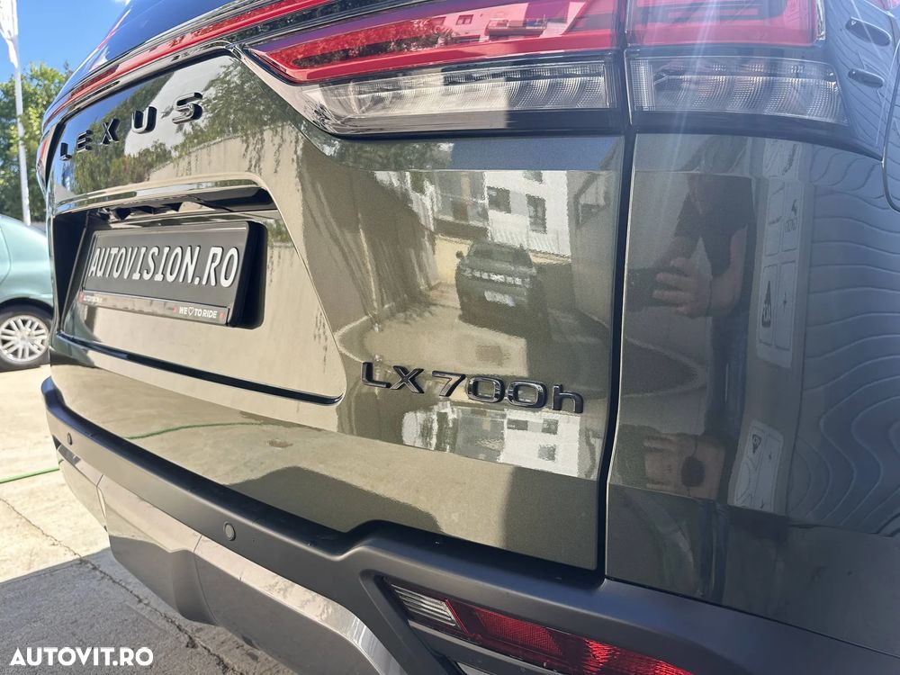Lexus Seria LX - 11