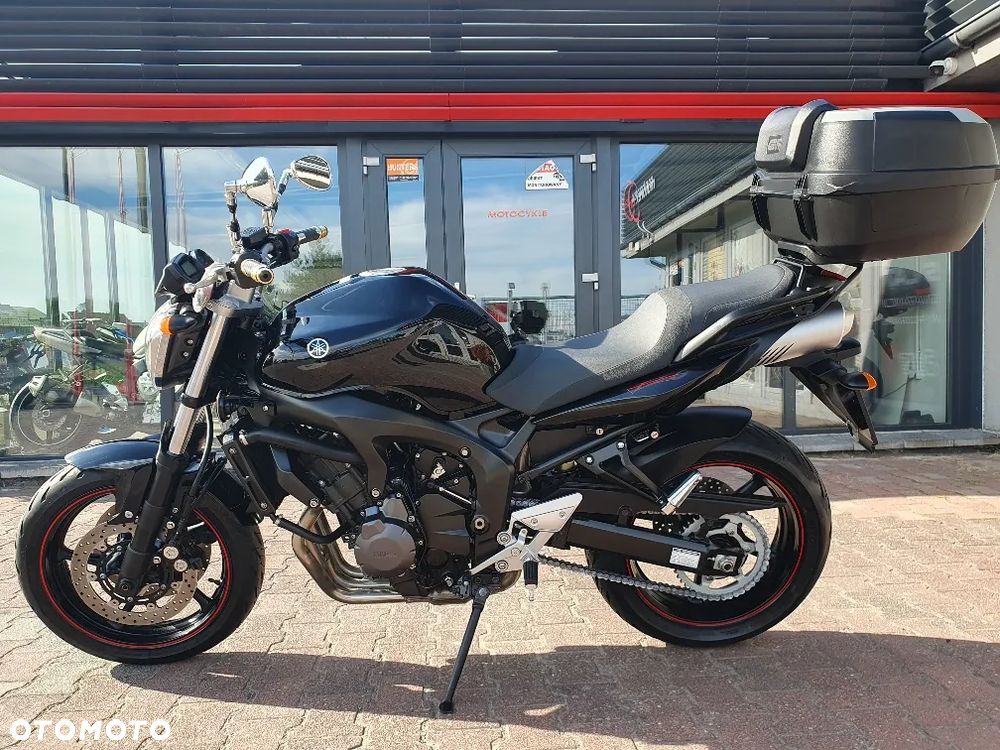 Yamaha FZ6