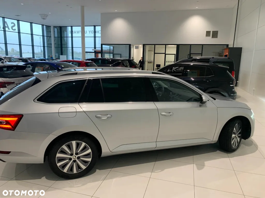 Skoda Superb 2.0 TSI Style DSG - 7