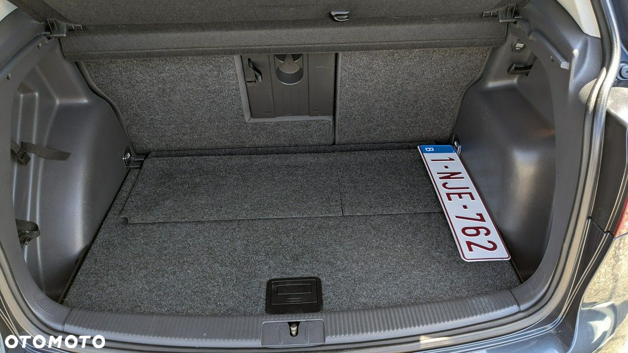 Volkswagen Golf Plus - 38