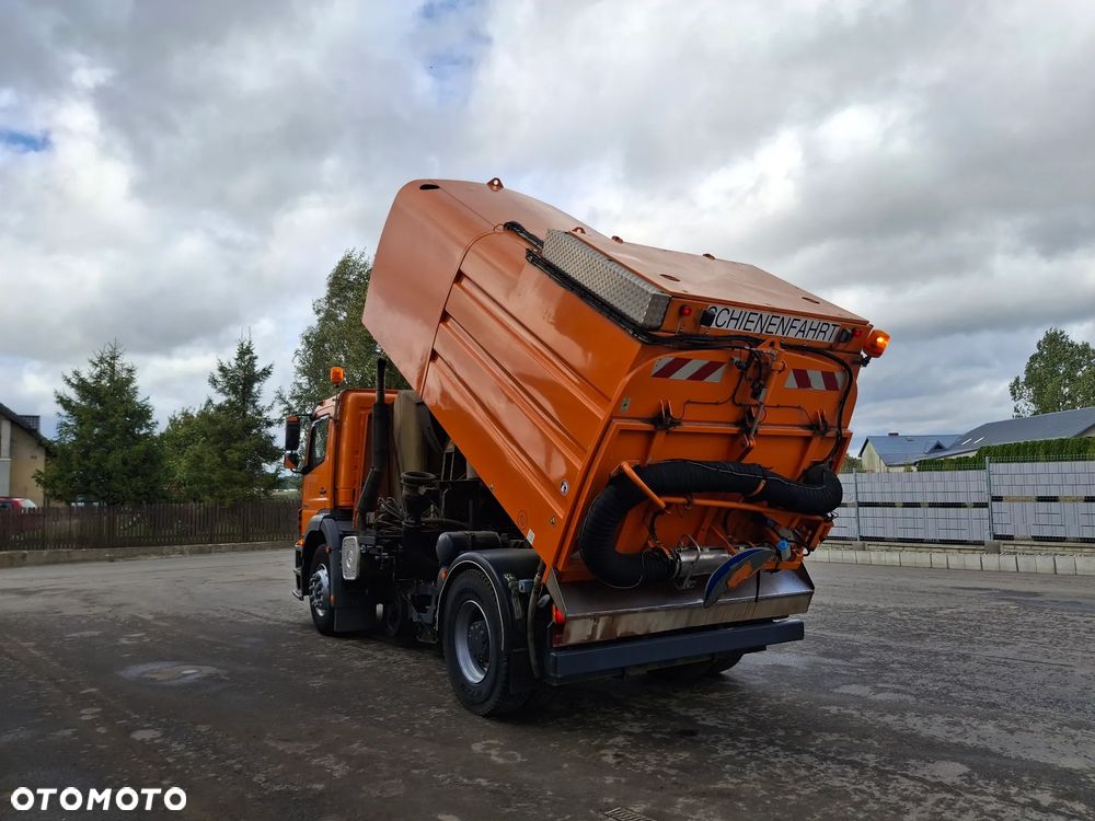 Mercedes-Benz Axor 1823 Zamiatarka HSW Explorer 6 Do Szyn Kolejowych Pojazd Szynowo Drogowy Czyszenie Szyn Torów Kolejowych - 20