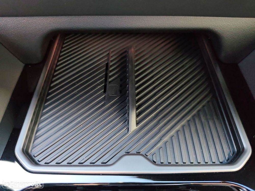 BMW 530 e Pack Desportivo M - 32