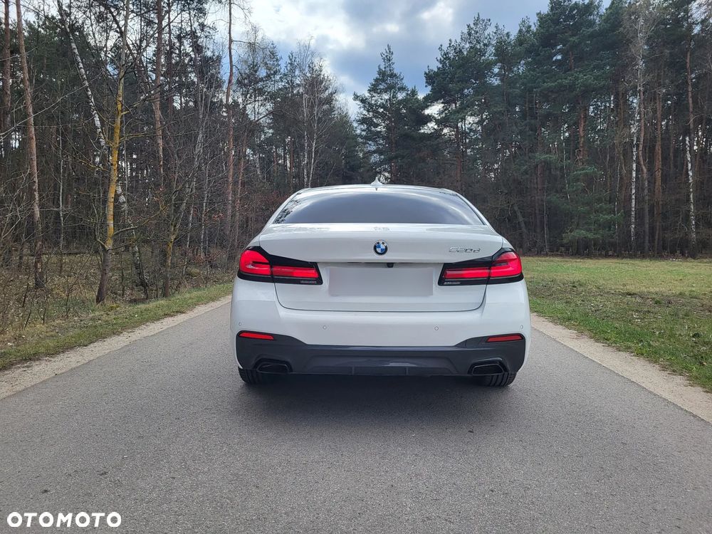 BMW Seria 5 520d mHEV M Sport sport - 9