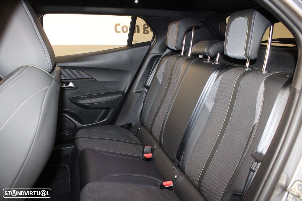 Peugeot e-2008 50 kWh GT Pack - 35