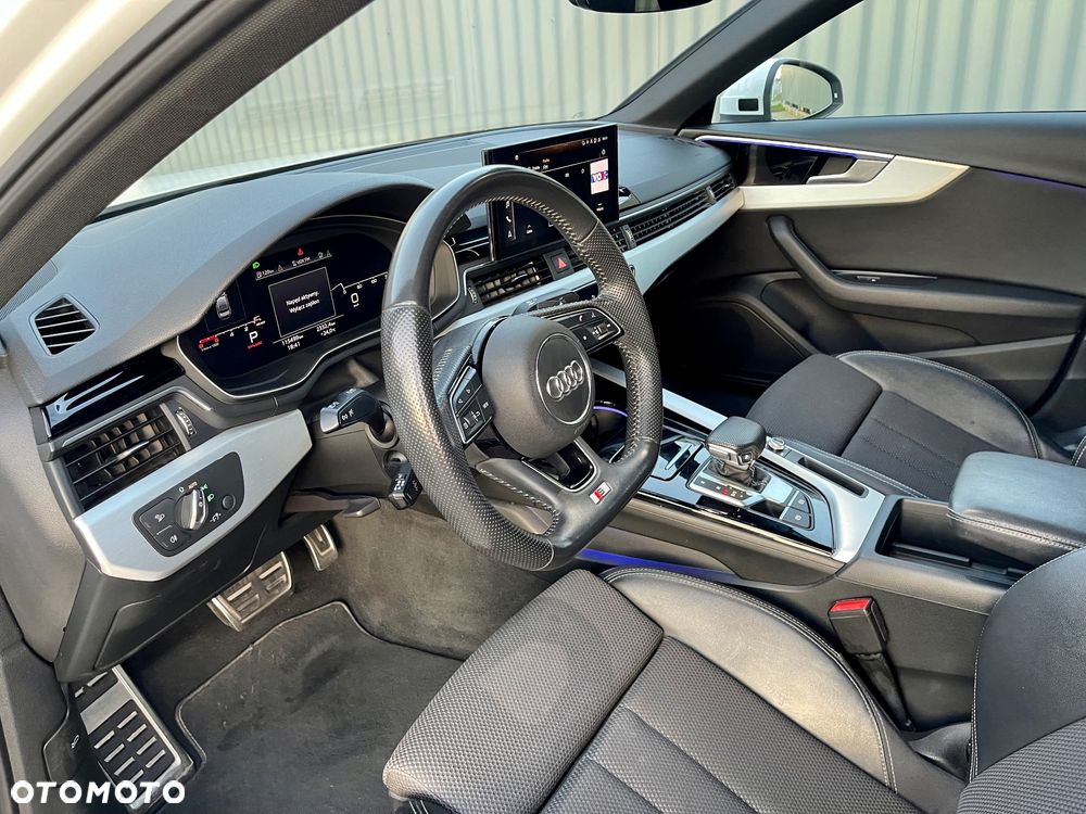 Audi A4 ver-40-tfsi-mhev-s-line-s-tronic - 17
