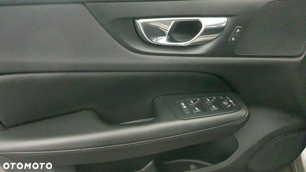 Volvo V60 - 25