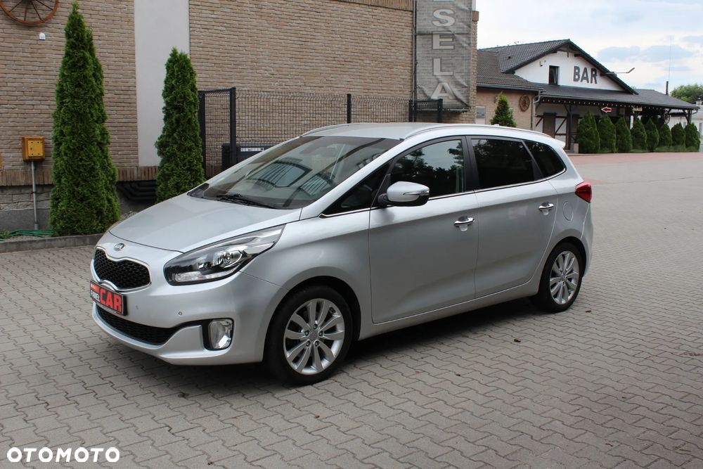 Kia Carens 1.7 CRDi 115 Dream-Team Edition - 4