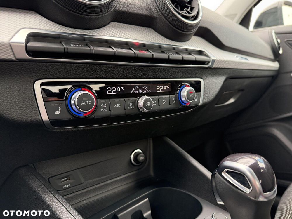Audi Q2 - 19