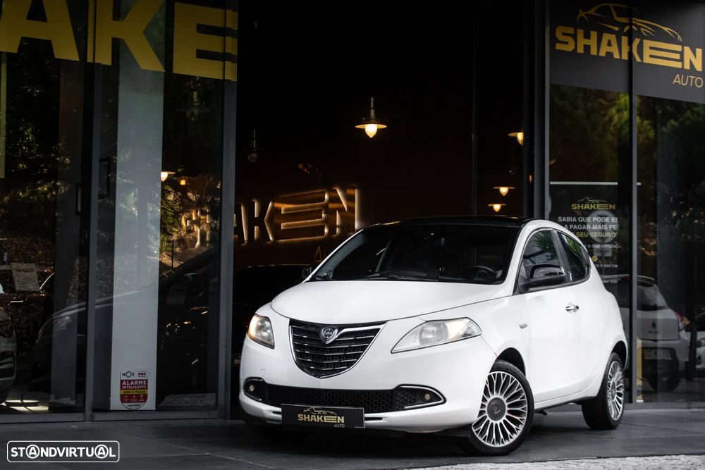 Lancia Ypsilon 1.2 S&S Urban 2012