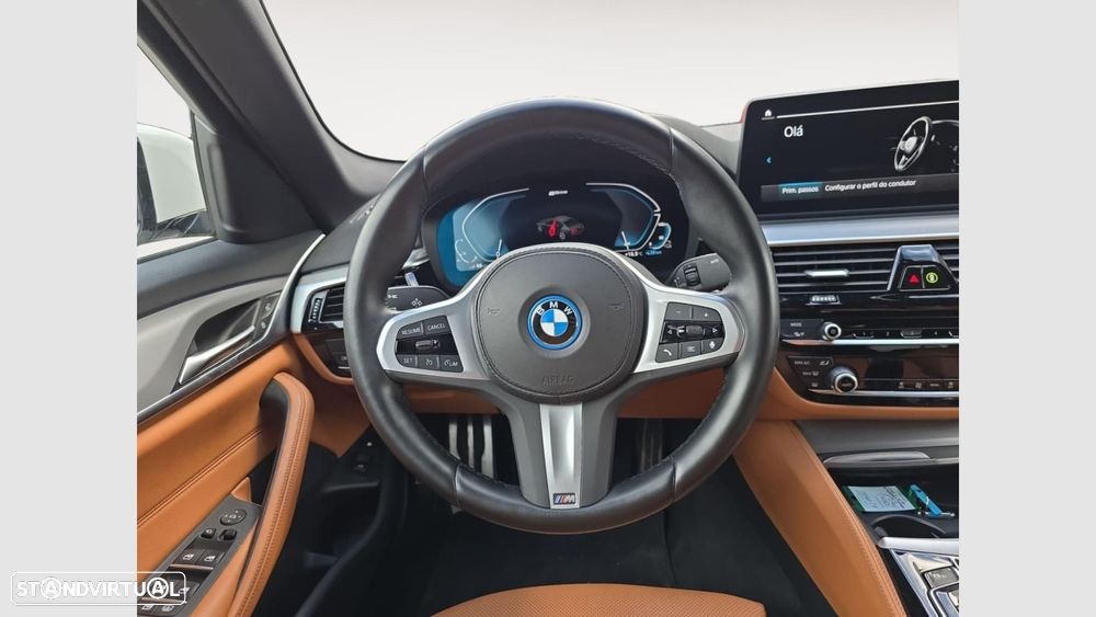 BMW 530 e Pack M - 13