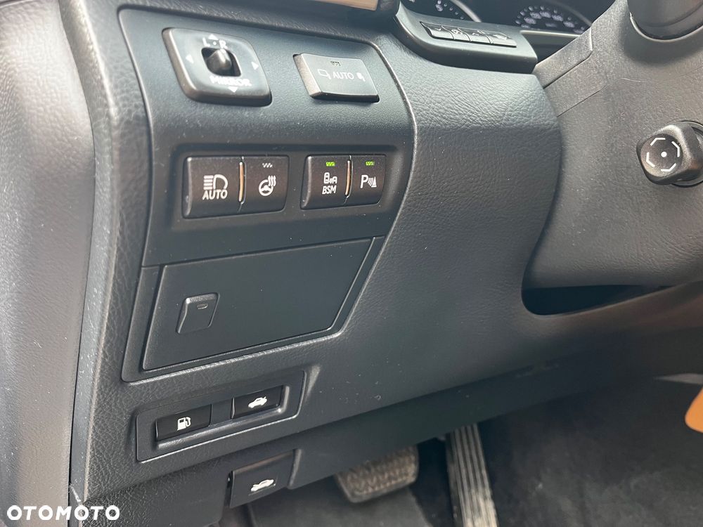 Lexus LS 460 Elite AWD EU6 - 18