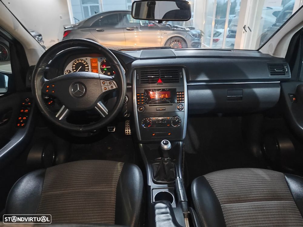 Mercedes-Benz B 200 CDI - 31