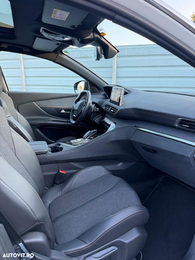 Peugeot 3008 PHEV 300 EAT8 4X4 GT - 10