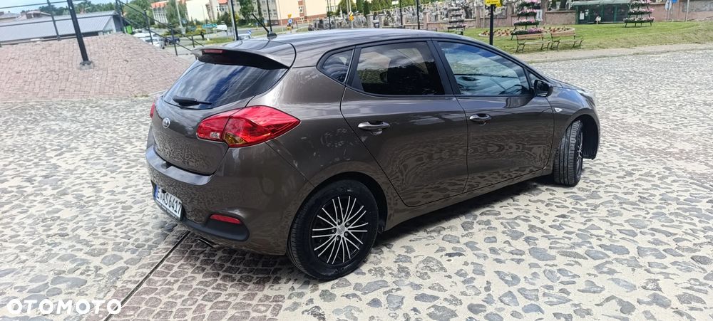 Kia Ceed 1.4 CVVT Attract - 3