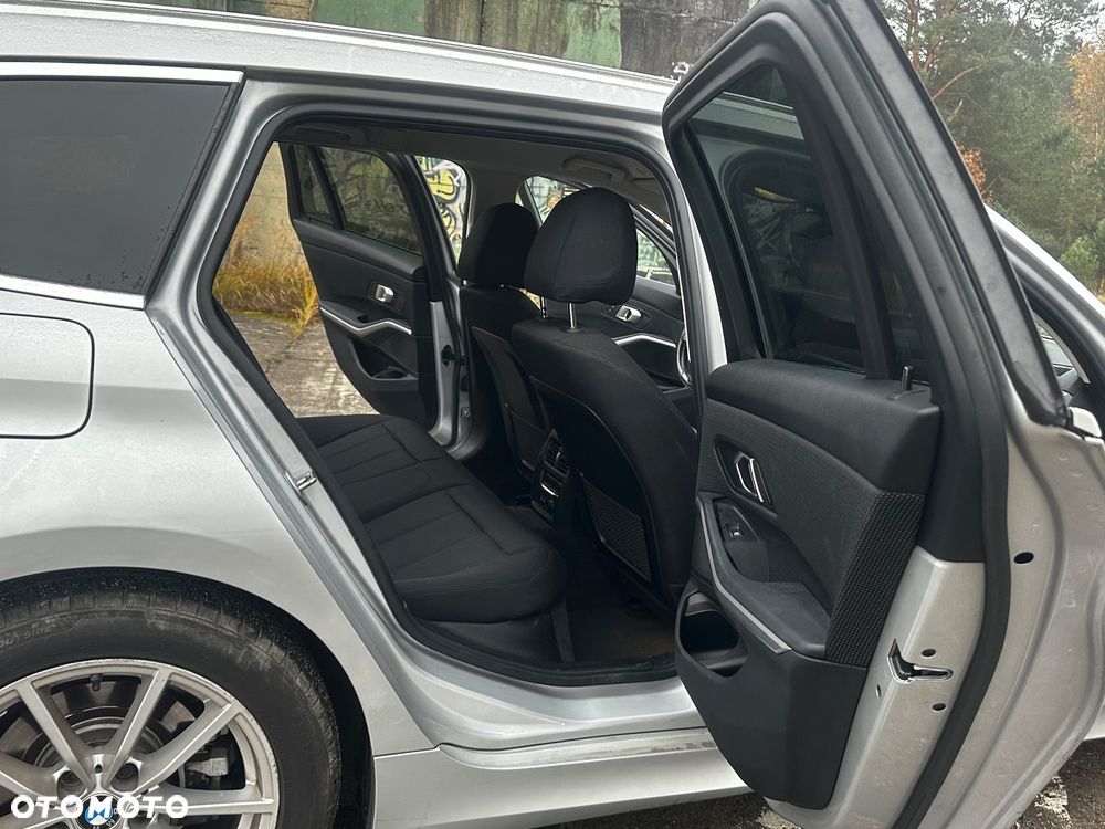 BMW Seria 3 320d Advantage - 21