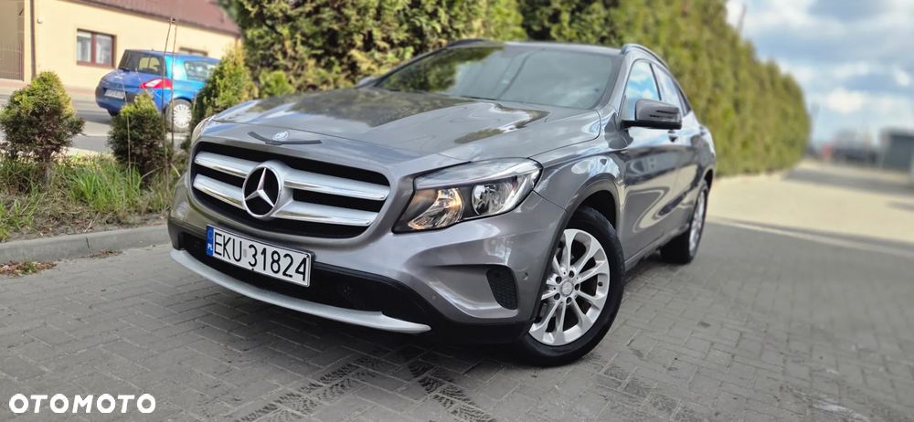 Mercedes-Benz GLA - 22