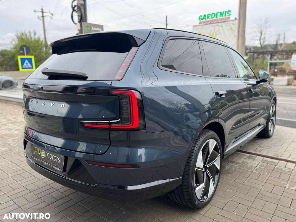 Volvo EX90 - 7