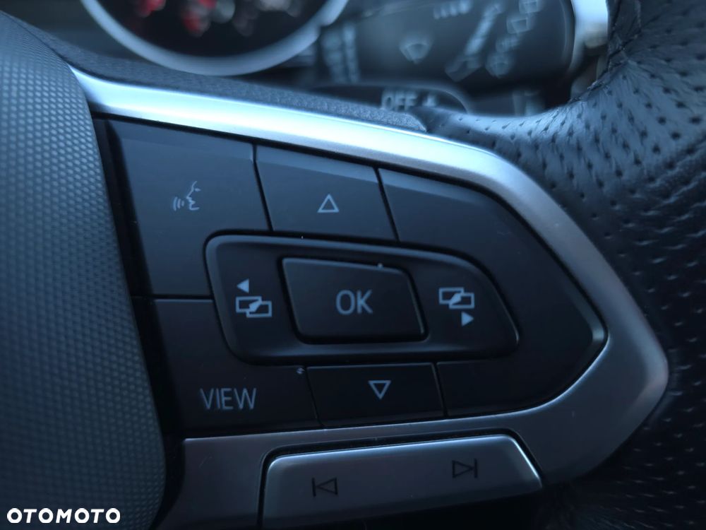 Volkswagen Passat - 19