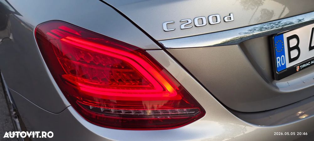Mercedes-Benz C - 16