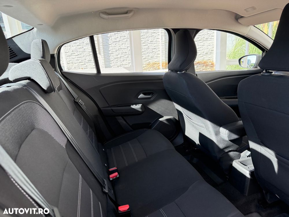 Dacia Logan TCe 90 MT5 Expression - 11