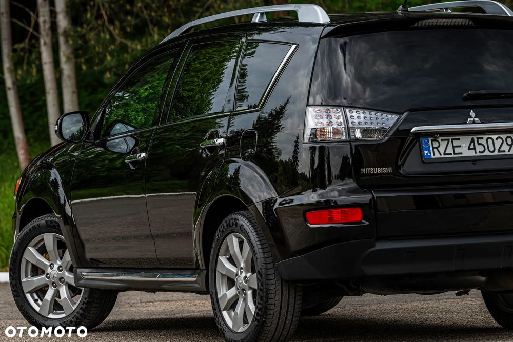 Mitsubishi Outlander - 15