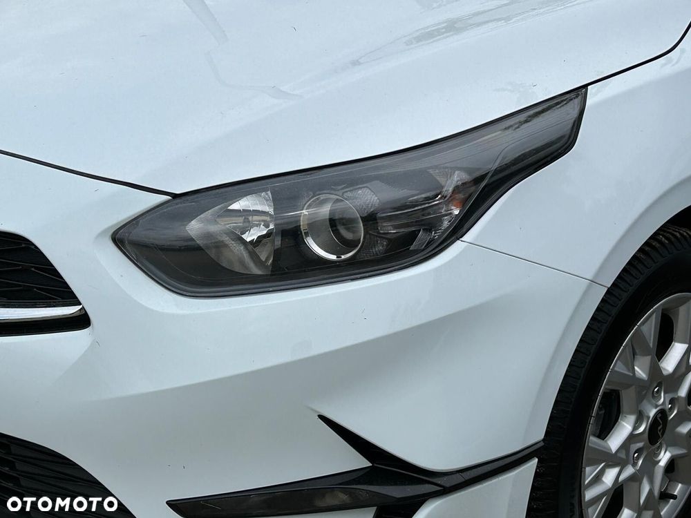 Kia Ceed 1.5 T-GDI M - 34