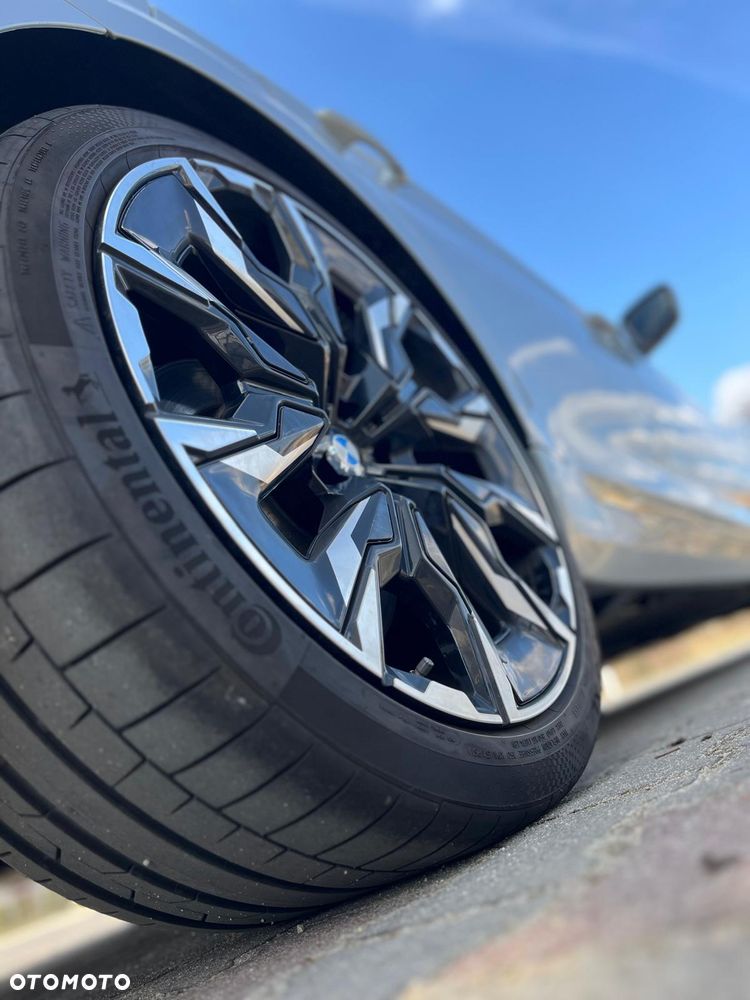 BMW Seria 5 530i xDrive mHEV Luxury Line sport - 11