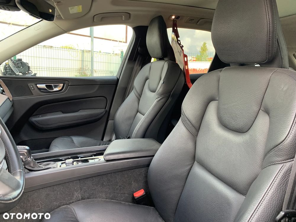 Volvo XC 60 T5 Geartronic Momentum - 10