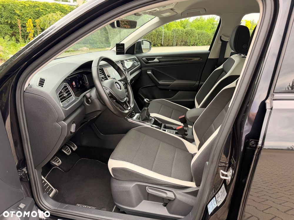 Volkswagen T-Roc - 34