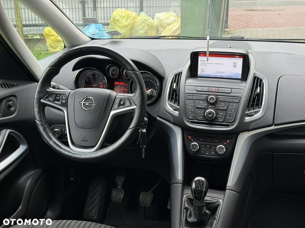 Opel Zafira - 14