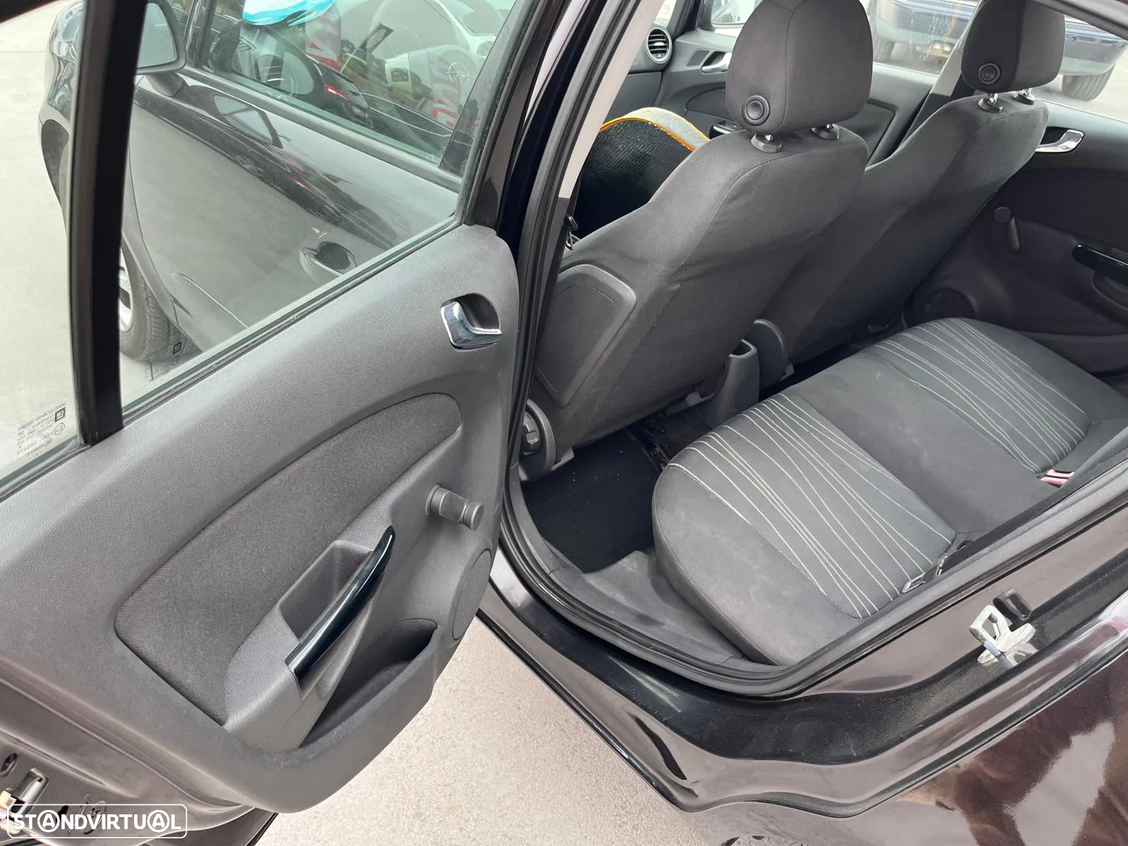 Opel Corsa 1.3 CDTi Enjoy - 9