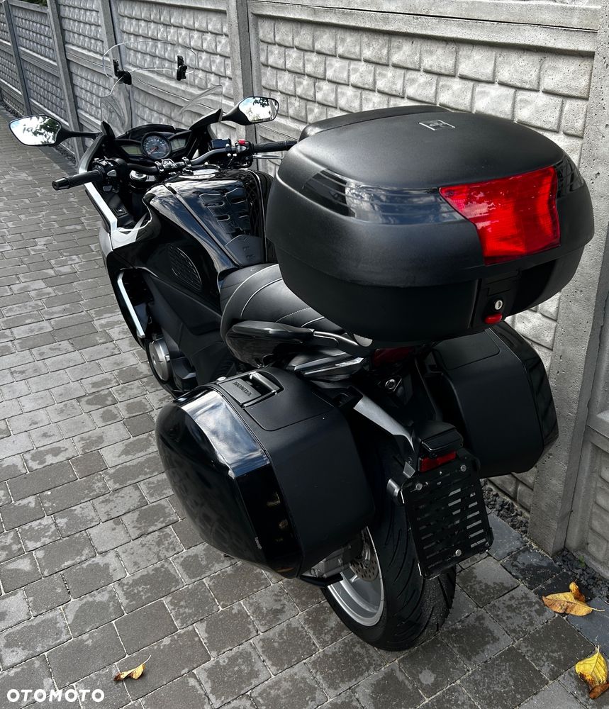 Honda VFR - 18
