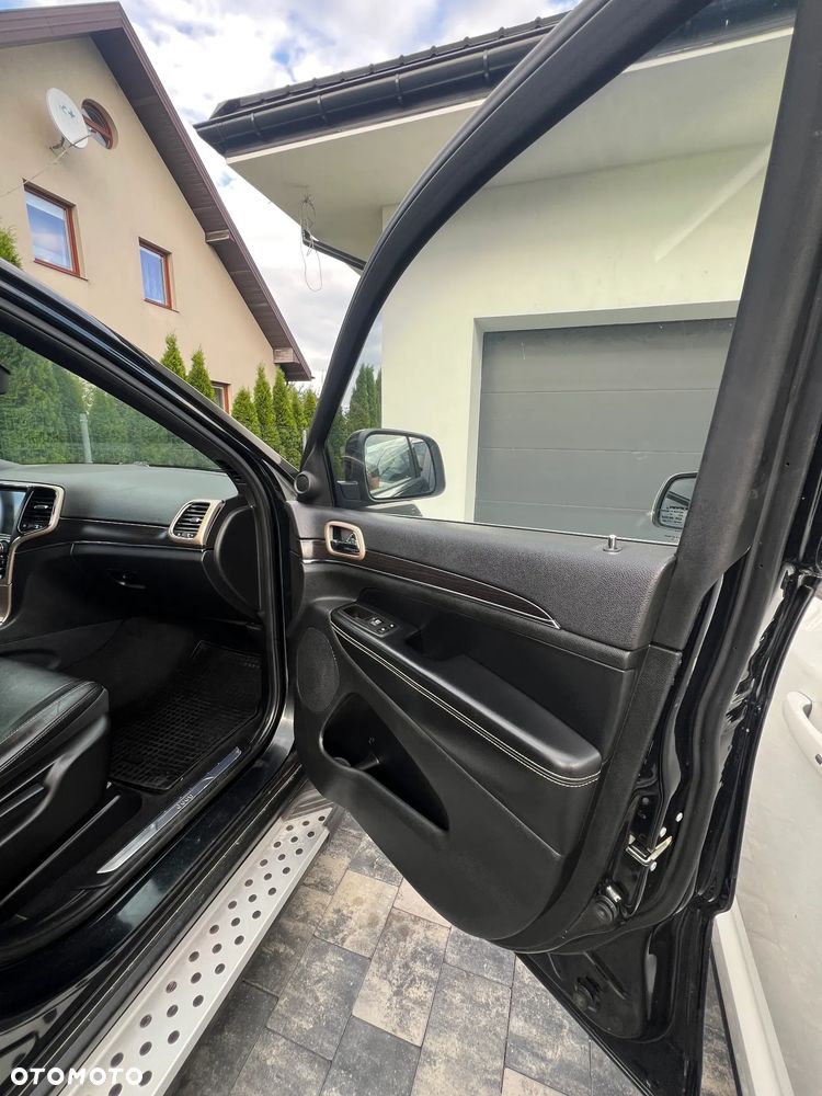 Jeep Grand Cherokee - 8