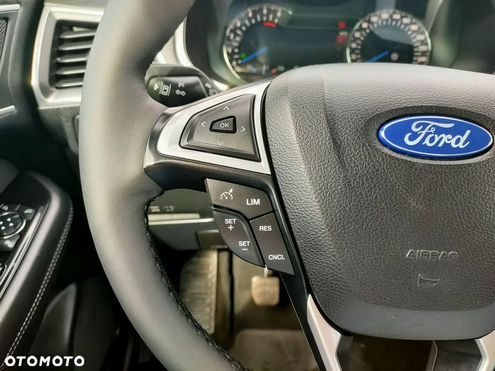 Ford S-Max - 26