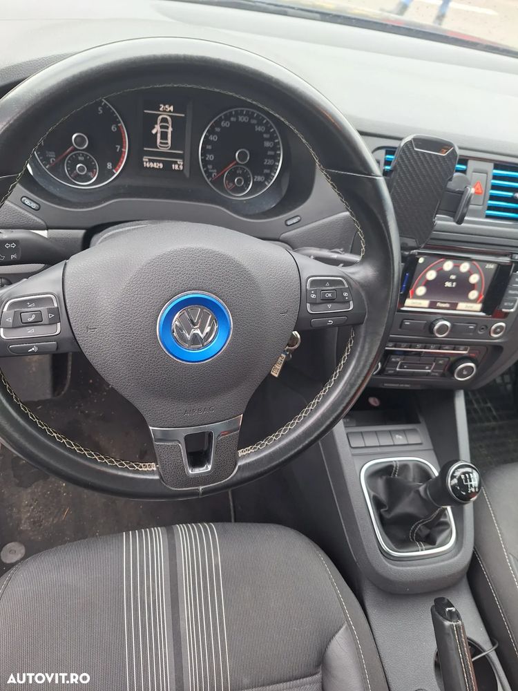 Volkswagen Jetta 1.4 TSI Match - 3