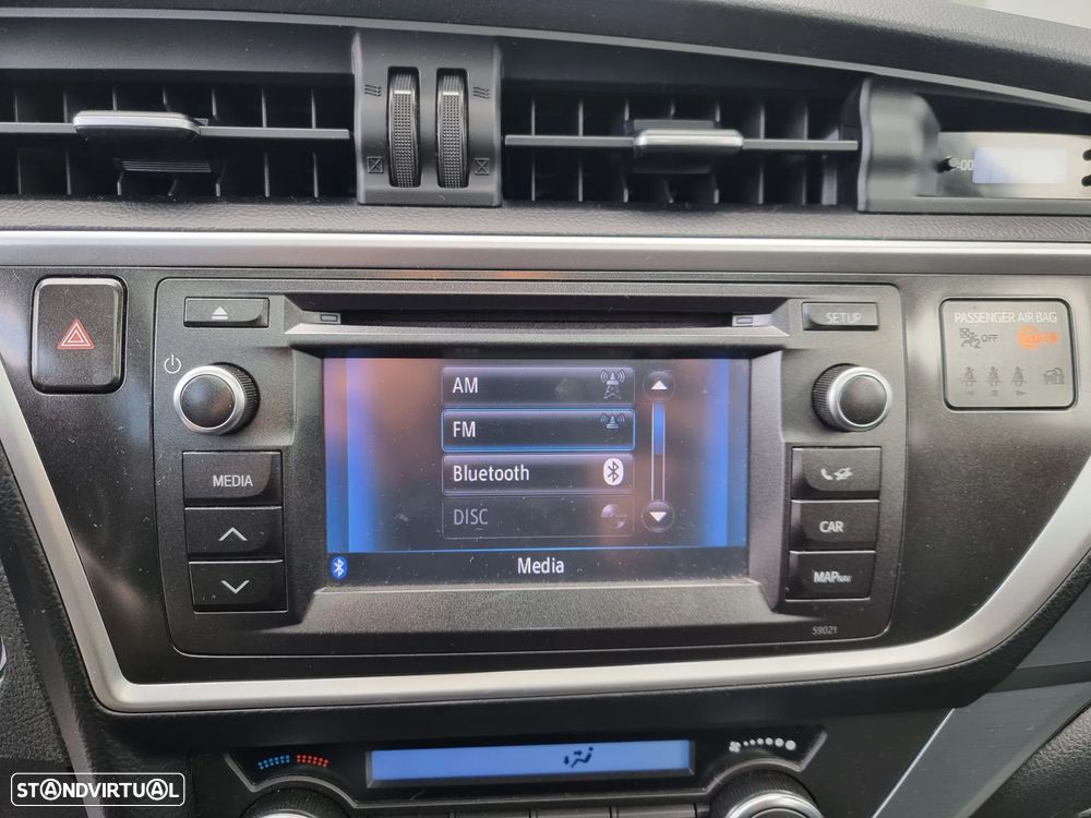 Toyota Auris 1.8 HSD Sport+Skyview +Navi - 11