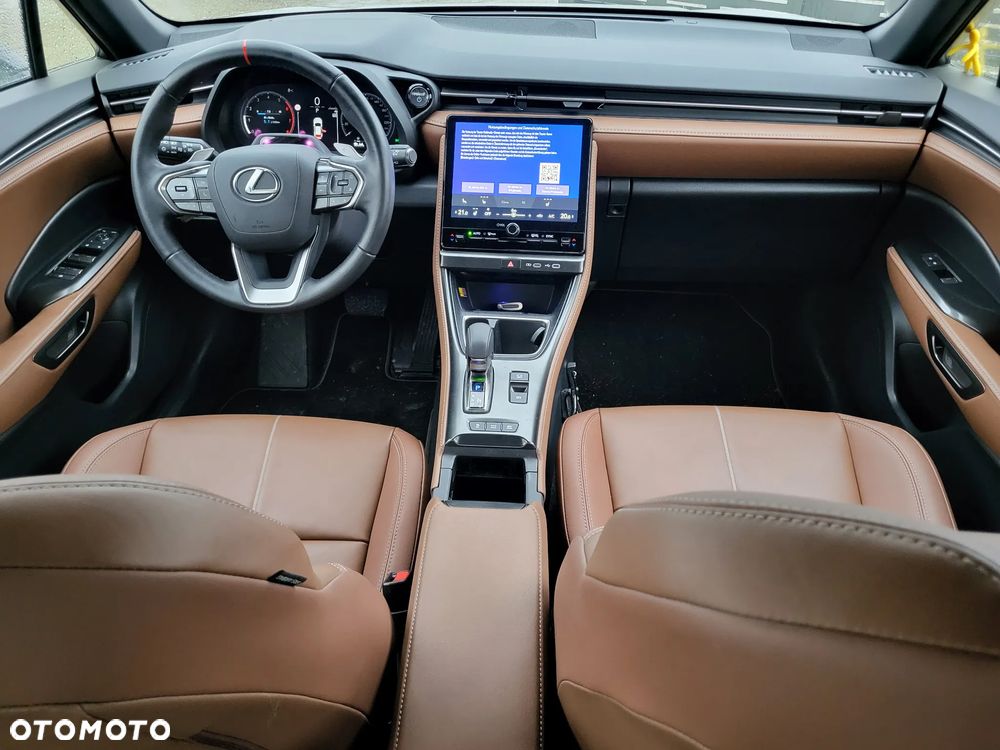 Lexus LBX AWD E-Four Relax - 13