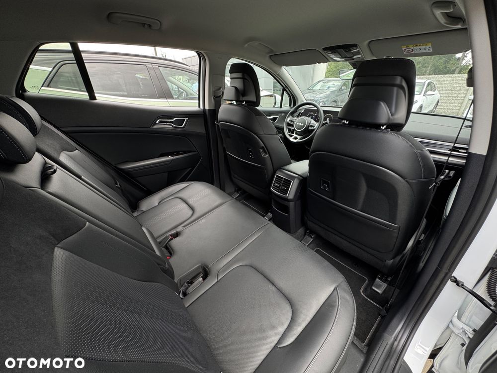 Kia Sportage 1.6 T-GDI HEV Business Line 2WD - 17