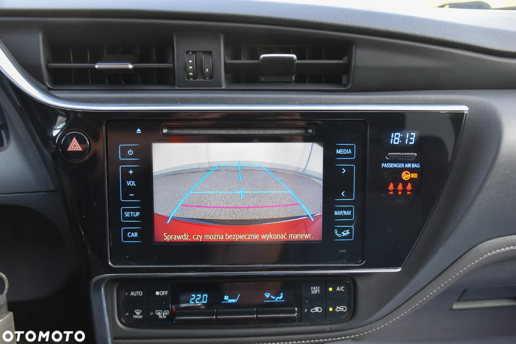 Toyota Auris 1.6 Premium + - 30