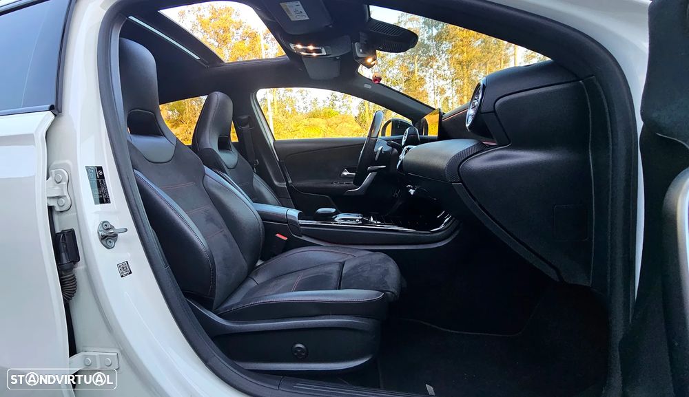 Mercedes-Benz A 250 e 8G-DCT AMG Line - 27