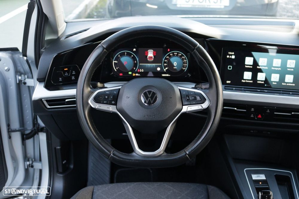 VW Golf Variant 2.0 TDi Life DSG - 32