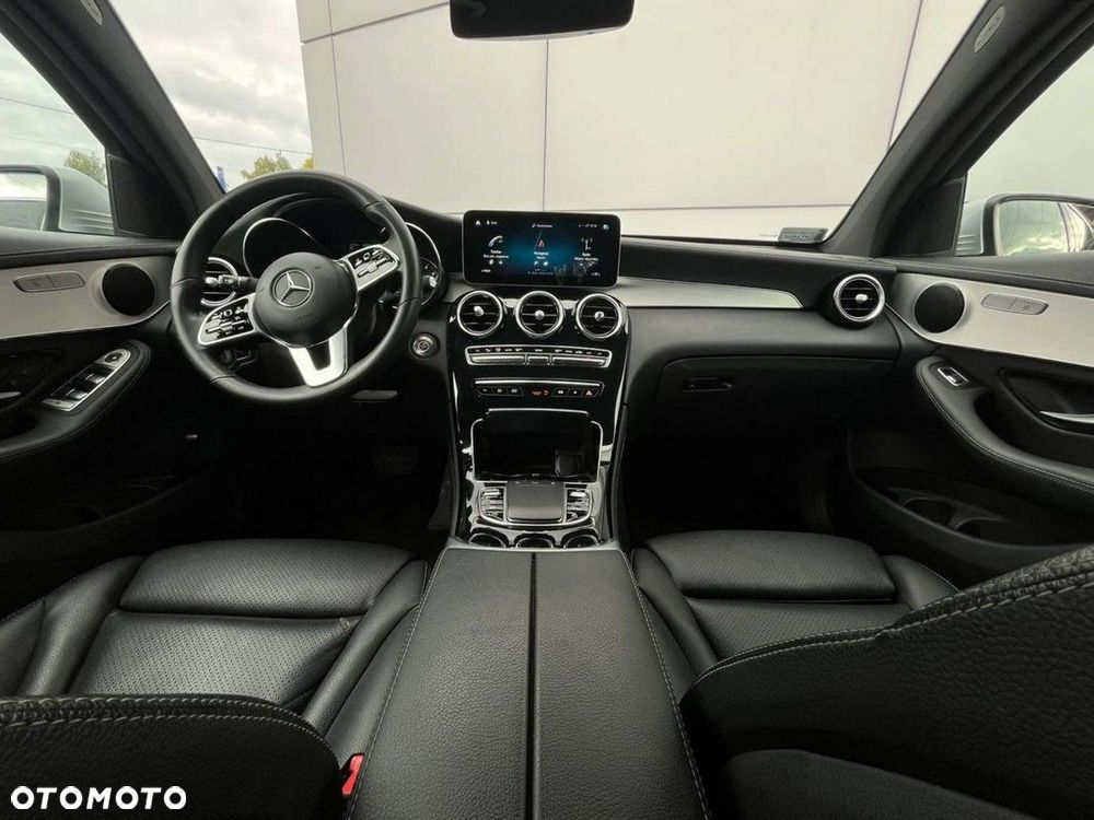 Mercedes-Benz GLC - 16