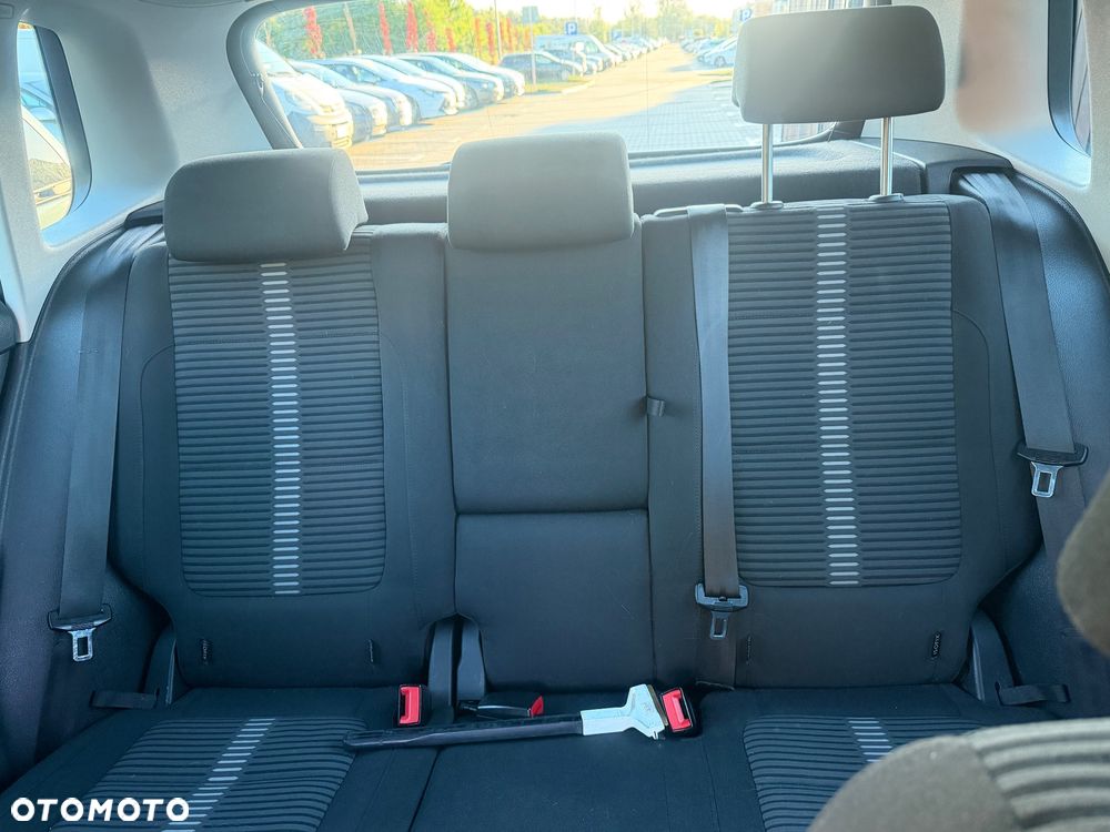 Volkswagen Tiguan - 4