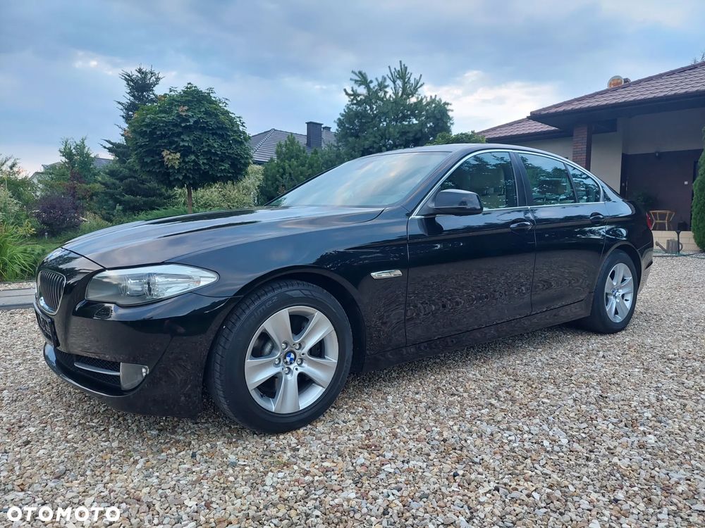 BMW Seria 5 528i - 8