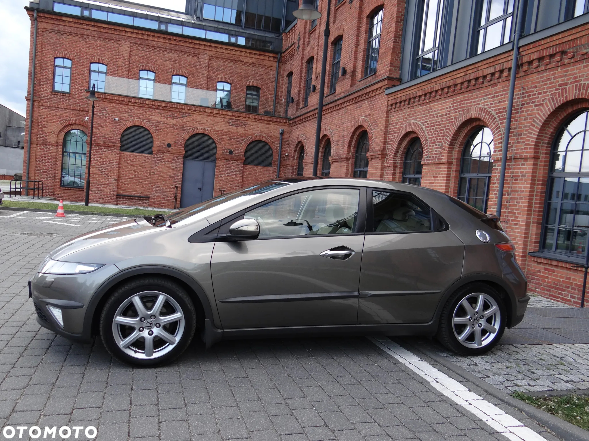 Honda Civic 1.8 Executive - 9