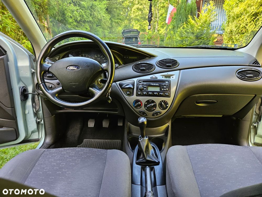 Ford Focus 1.6 X100 - 6