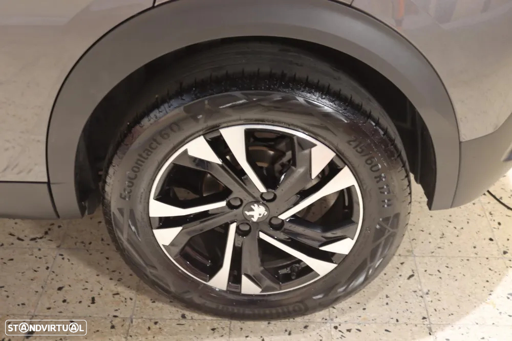 Peugeot 2008 1.2 PureTech GT EAT8 - 31