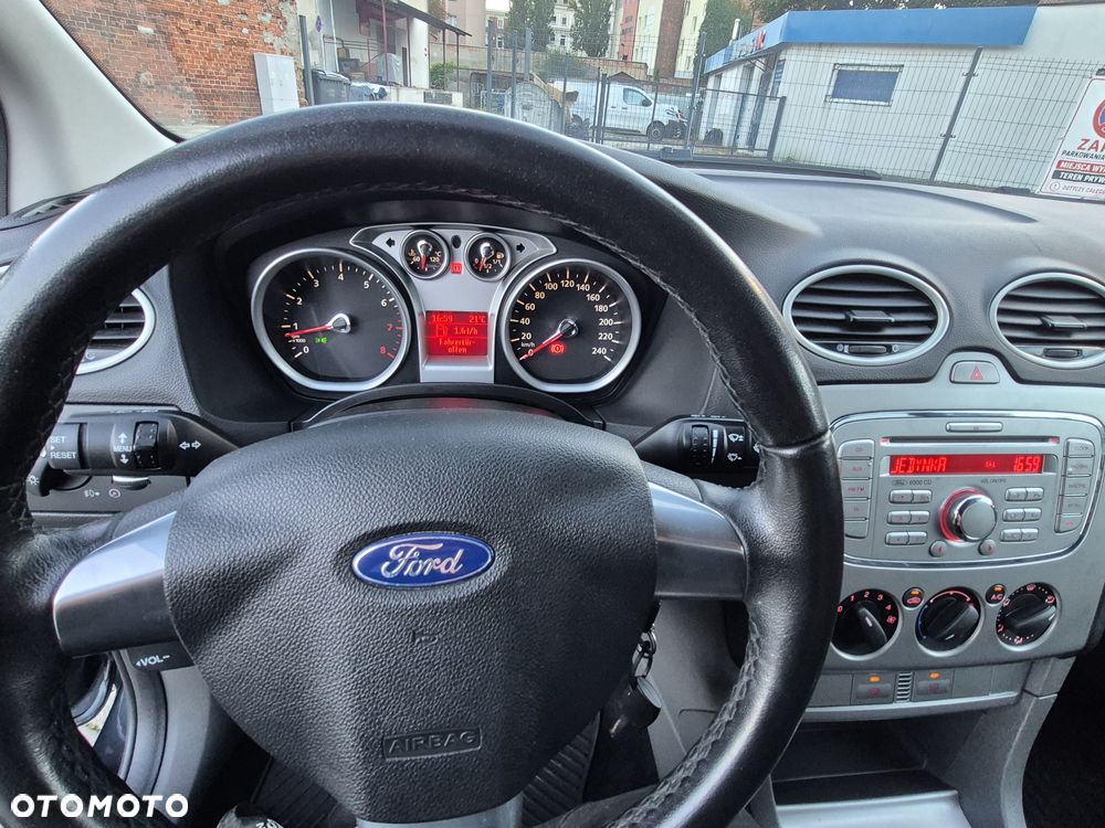 Ford Focus 1.6 16V Style - 26