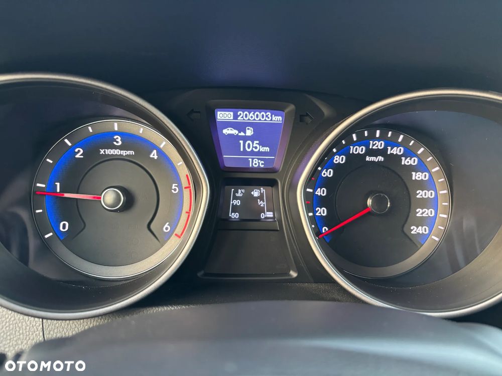 Hyundai i30 blue 1.6 CRDi Passion - 23