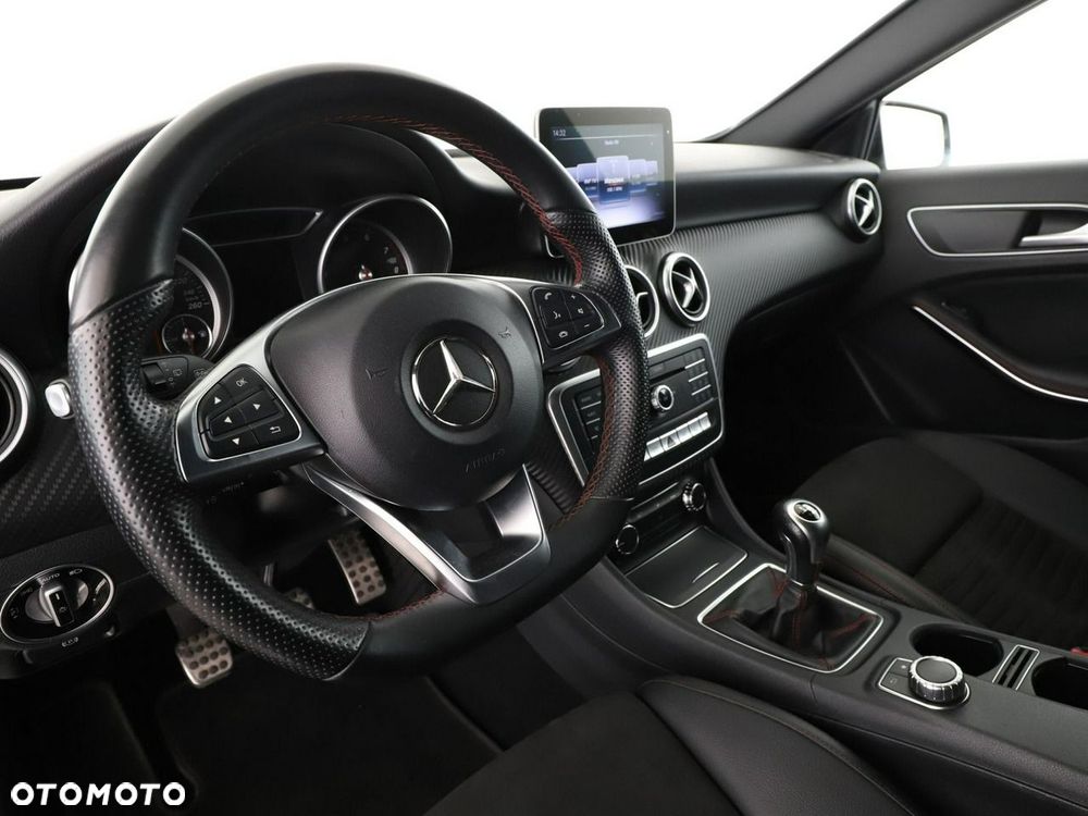 Mercedes-Benz Klasa A 180 (BlueEFFICIENCY) AMG Sport - 15